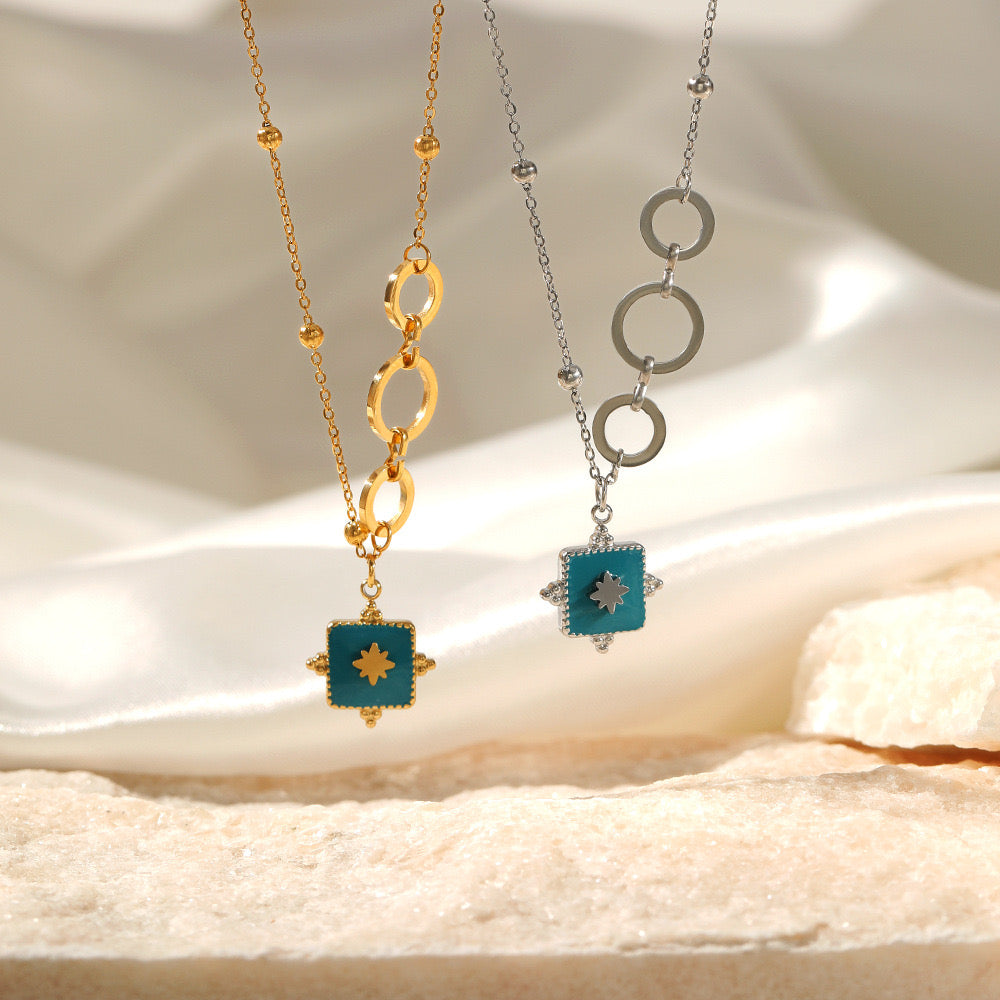 artifical-charming teal pendant-necklace-1