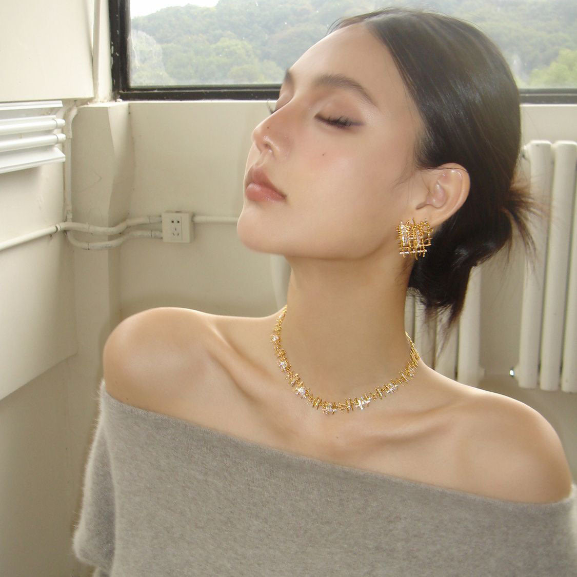Vintage Weaving Texture Zircon Mesmerizing Necklace JLTN1253