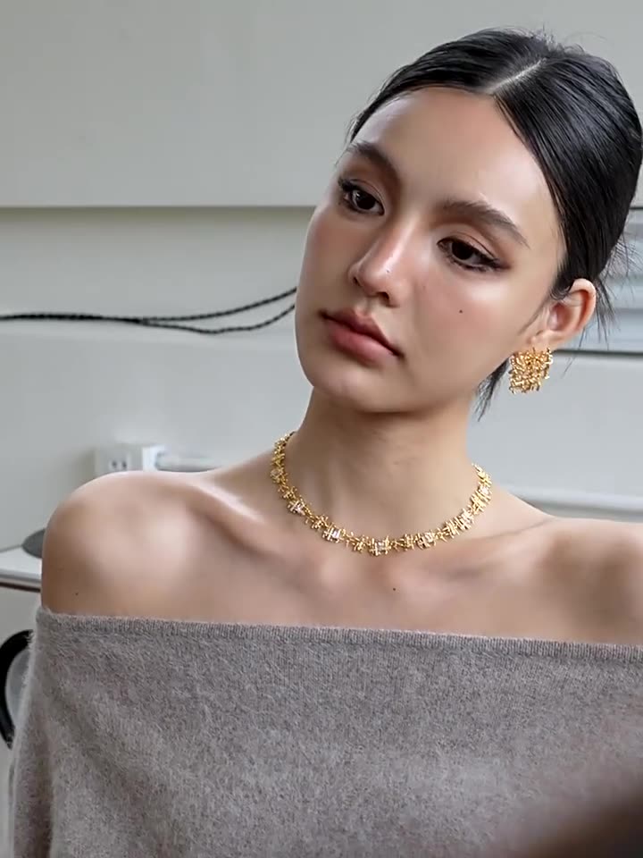 Vintage Weaving Texture Zircon Mesmerizing Necklace JLTN1253