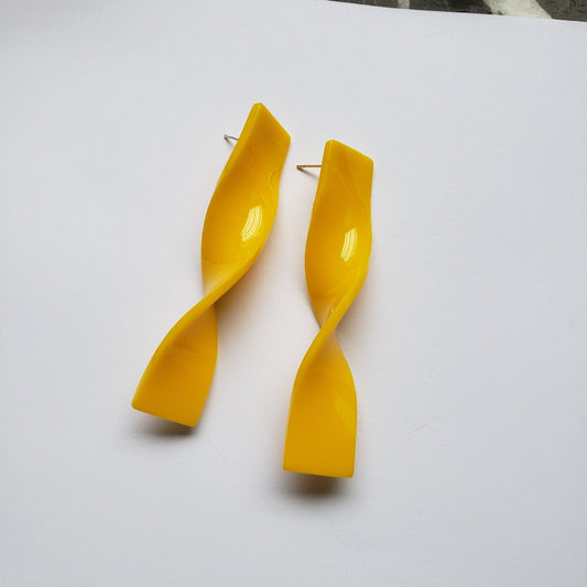 yellow-pin-earrings-jlt10686