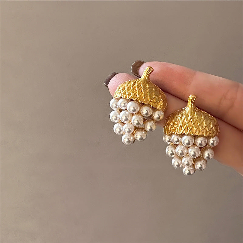White Pearl Strawberry Gold Pin Earrings JLT12822