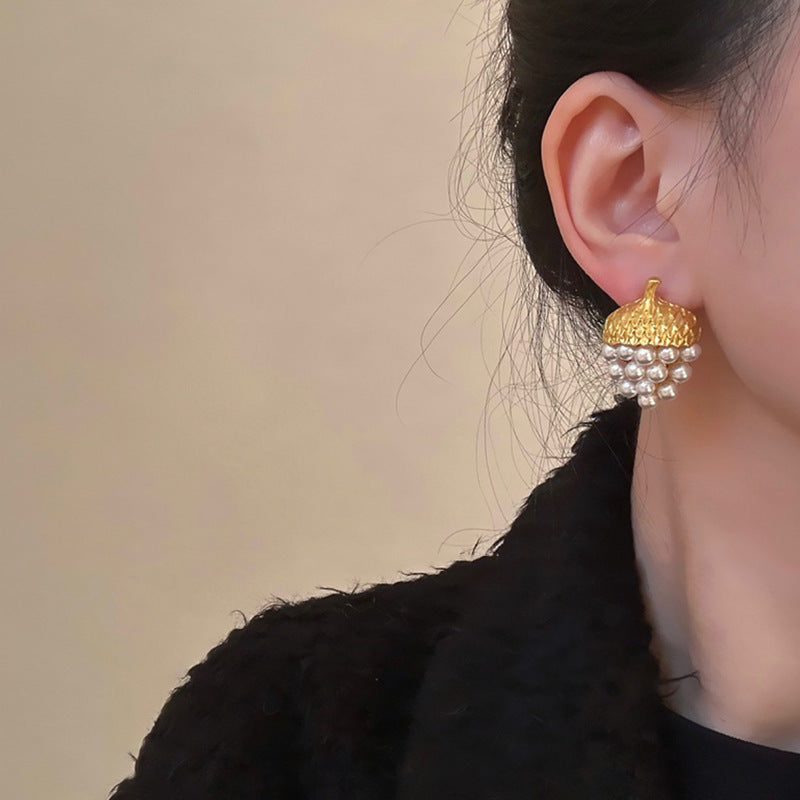 White Pearl Strawberry Gold Pin Earrings JLT12822
