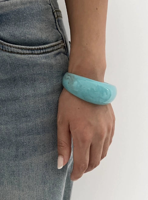 Aqua Blue Glossy Resin Bracelet Design JLTB0928