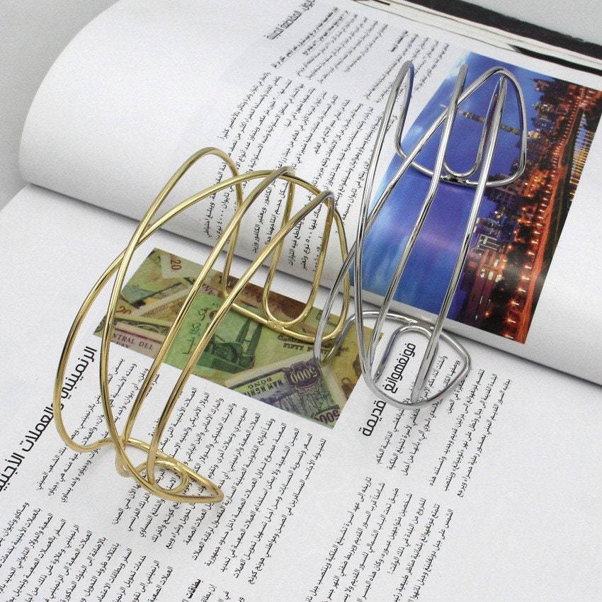 Artifical Orbit Wrap Choker Necklace