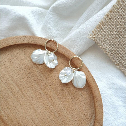 white-earring-pin-earring-jlt10309 - justlilthings
