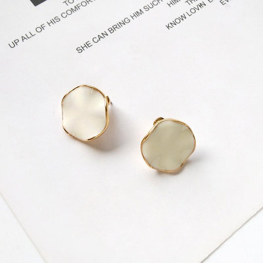 white-earrings-pin-earrings-jlt10335