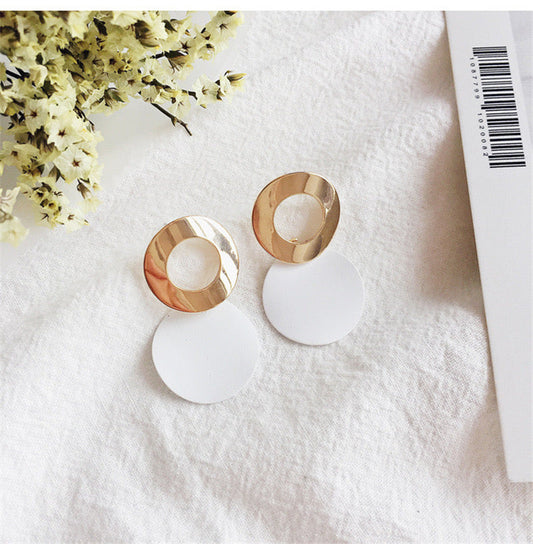 white-earrings-pin-earrings-jlt10591