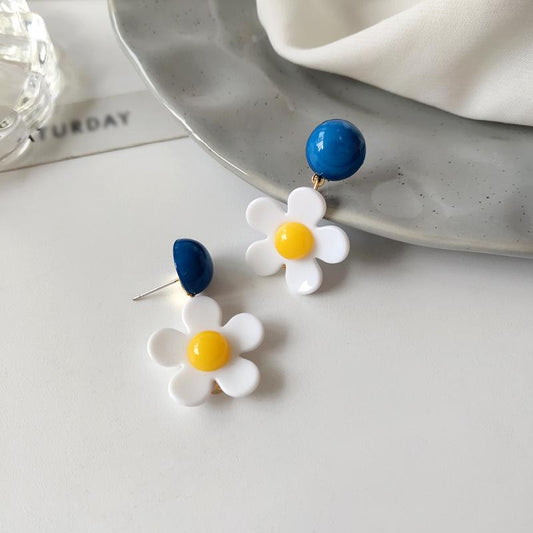 white-pin-earrings-jlt10780