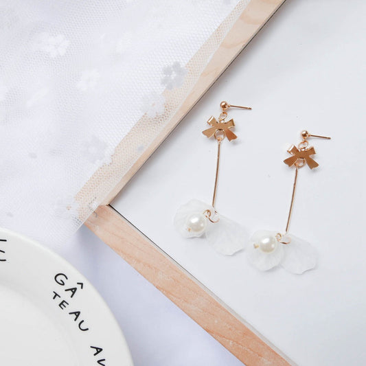 white-pin-earrings-jlt10892