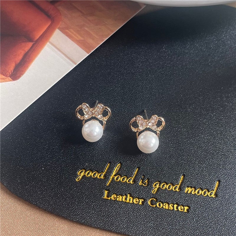 white-pin-earrings-jlt10994