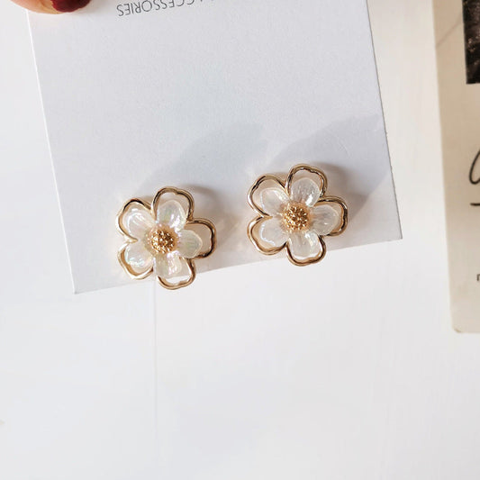 white-pin-earrings-jlt11085