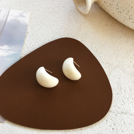 white-pin-earrings-jlt11264