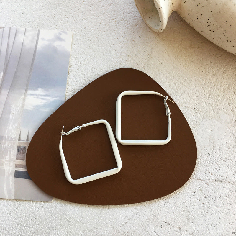 white-pin-earrings-jlt11268