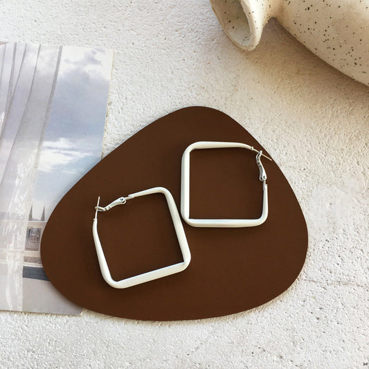 white-pin-earrings-jlt11268