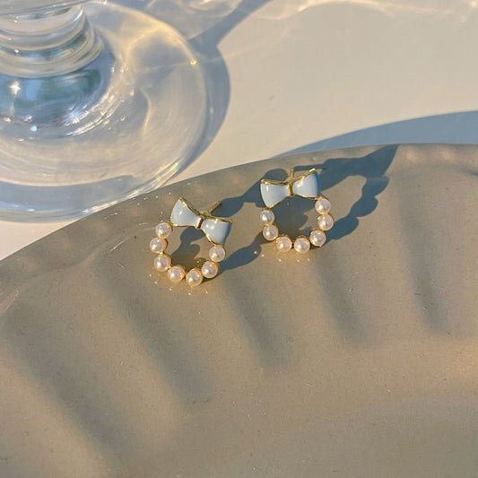 white-pin-earrings-jlt11277