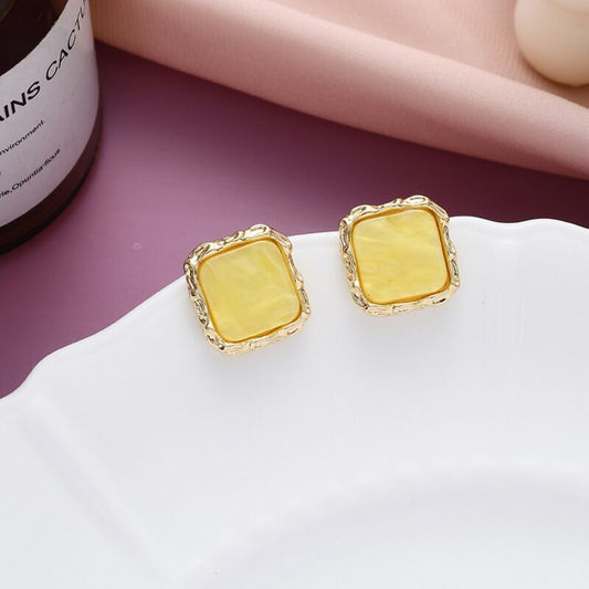 yellow-pin-earrings-jlt11394