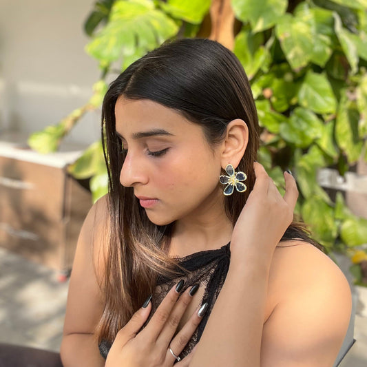 - Bloomy Blue - Pin Earrings jlt11467