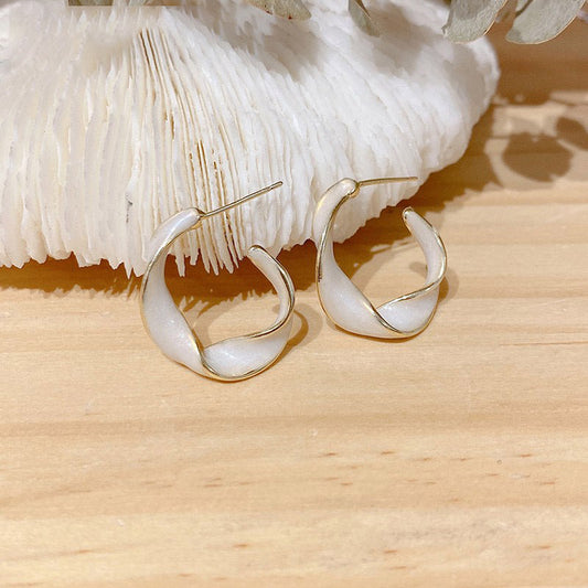 white-pin-earrings-jlt12099