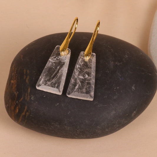 white-drop-earrings-jlt12195