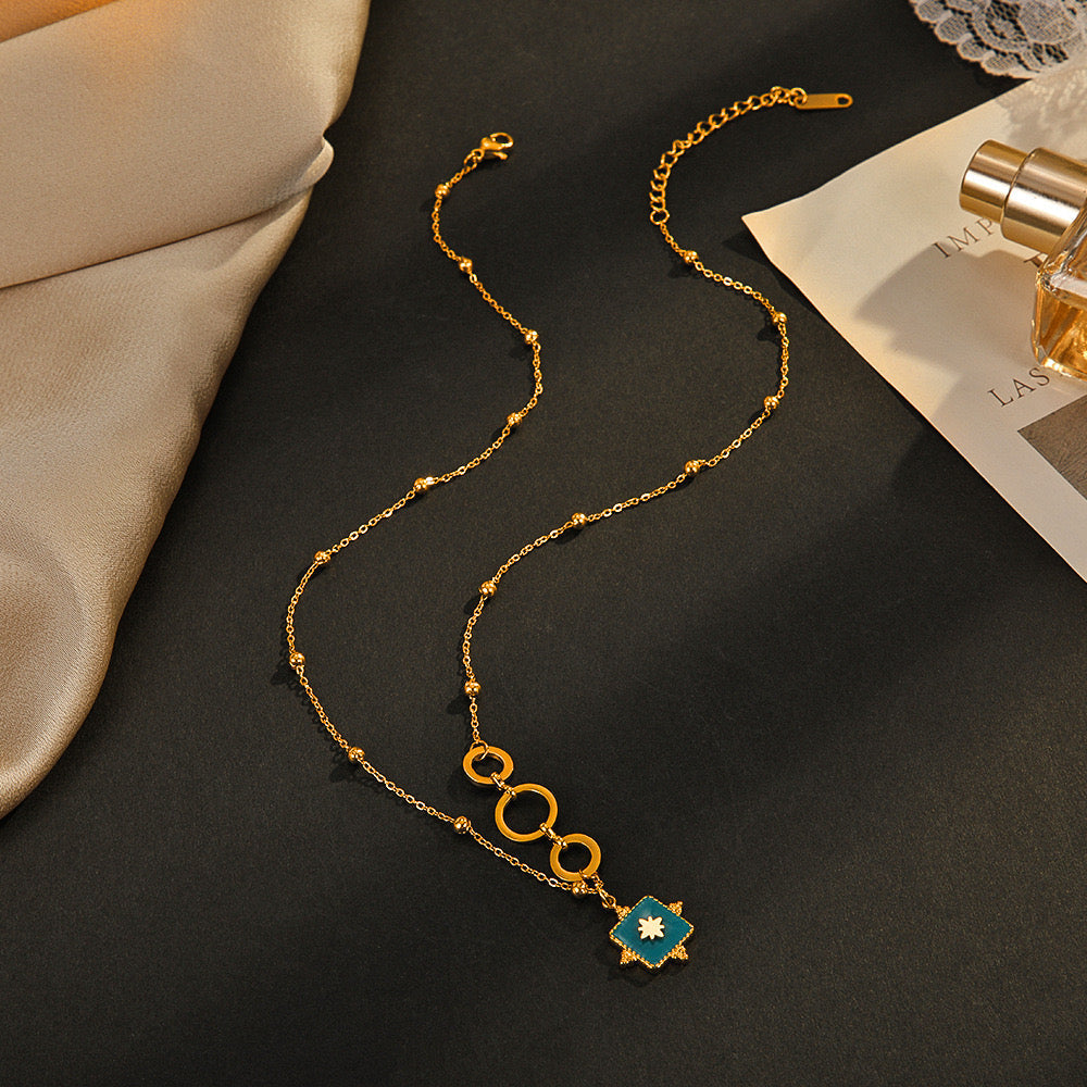 artifical-charming teal pendant-necklace-1